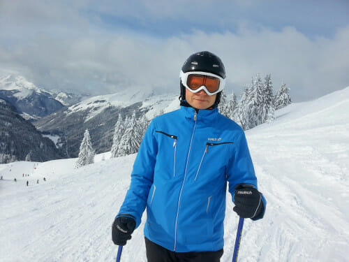 niebieska kurtka narciarska
