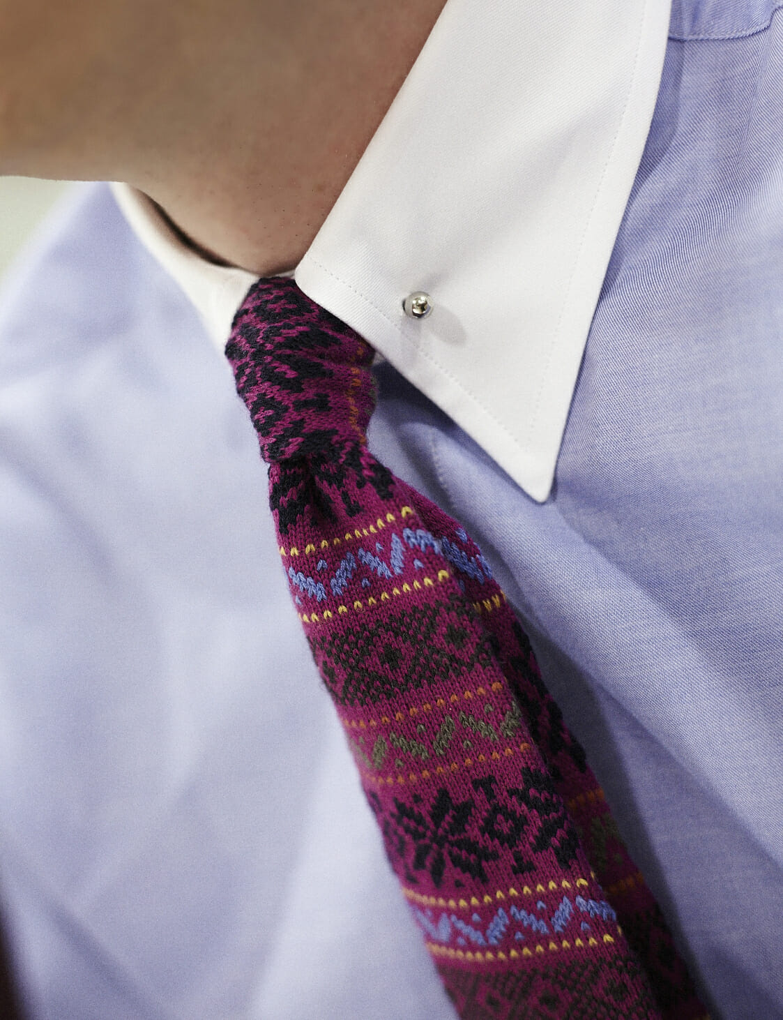 Kolorowy krawat do koszuli winchester
