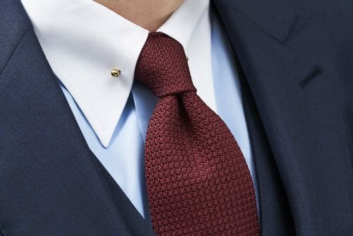 elegancki bordowy krawat