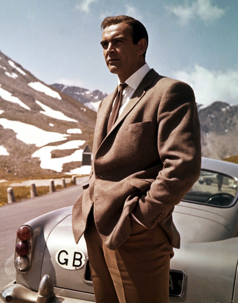 Goldfinger-James-Bond-hacking-jacket