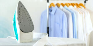 Jak prasować męską koszulę?